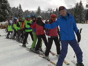 Mali borci nakon opakih bolesti uče da skijaju