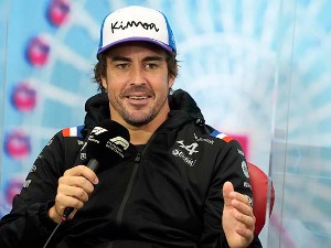 Alonso: Meni je bilo teže nego Hamiltonu i Šumaheru