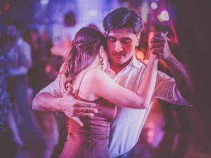 Светски дан танга –  Загрљај који се плеше и плес који вас грли