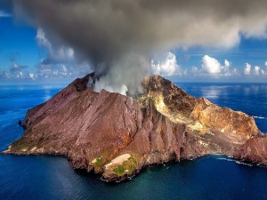 I dok „miruju“ vulkani ispuštaju gasove u atmosferu, koju računicu su tako poremetili