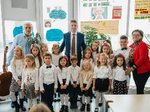 Гујон на Дан матерњег језика: Нове српске допунске школе у САД и Аустрији