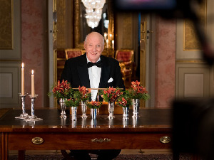 Норвешки краљ дирнут рођенданским поклоном који је добио од особља двора