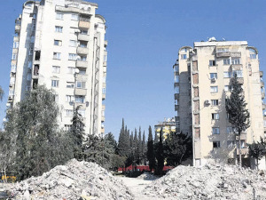 Kako je jedna zgrada u epicentru razornog zemljotresa ostala netaknuta
