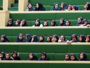 Trovanje učenica zabeleženo u više od 50 škola u Iranu