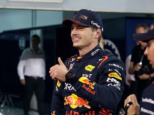 Maks Ferstapen pobedio na prvoj trci F1 za Veliku nagradu Bahreina